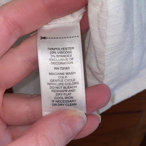 White Top - Picture 6 of 7